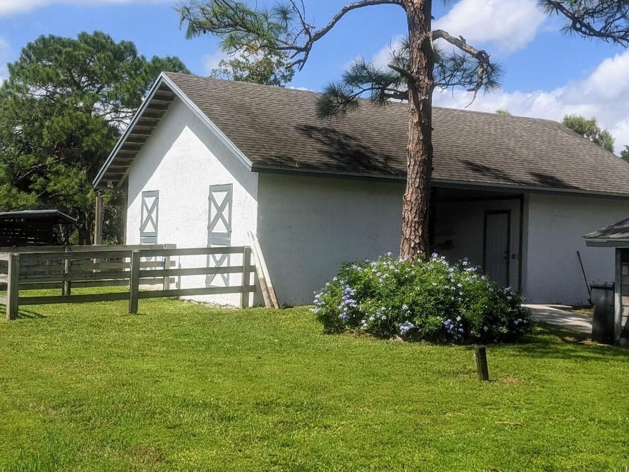 819 Cindy Circle Ln - Photo 6 of 50