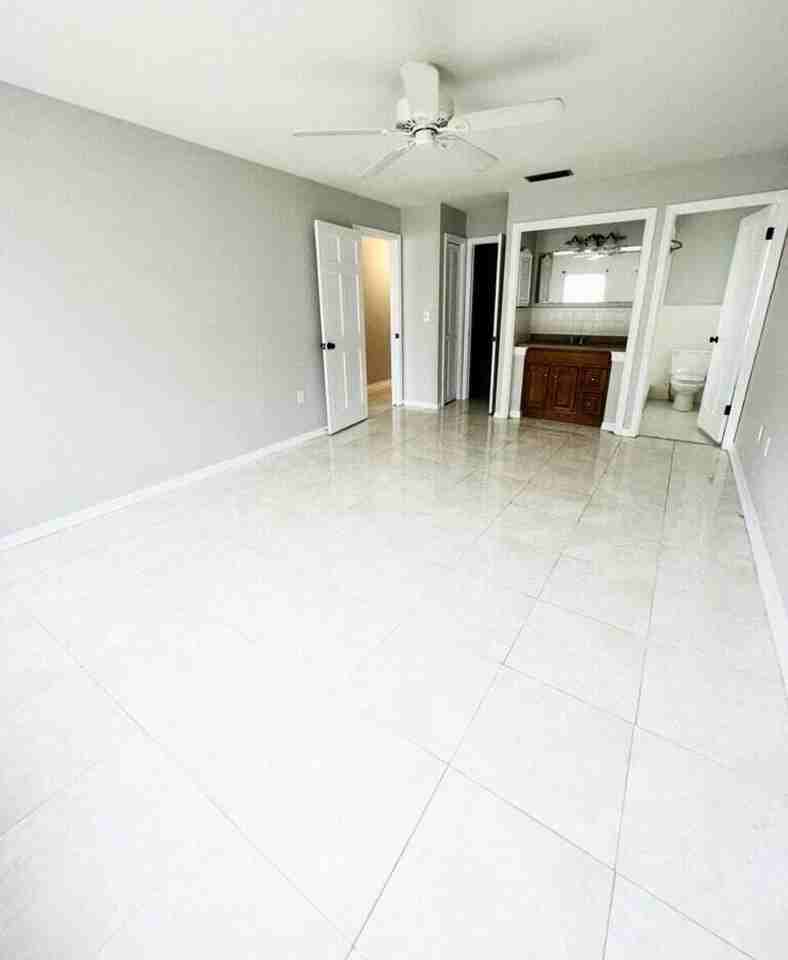 2118 Se Morningside Blvd - Photo 6 of 16
