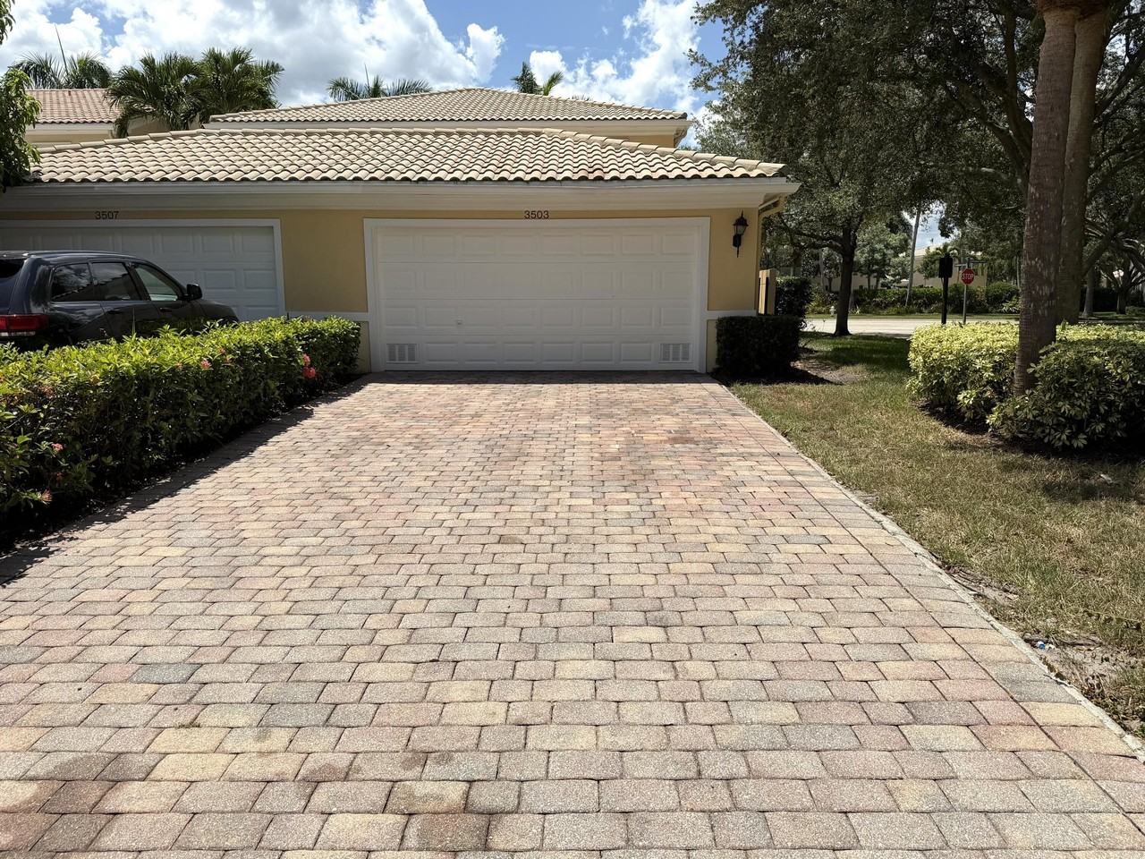 3503 Greenway Dr - Photo 3 of 3