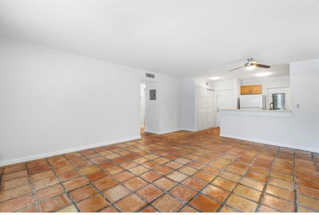 420 Se 2nd Ave #2