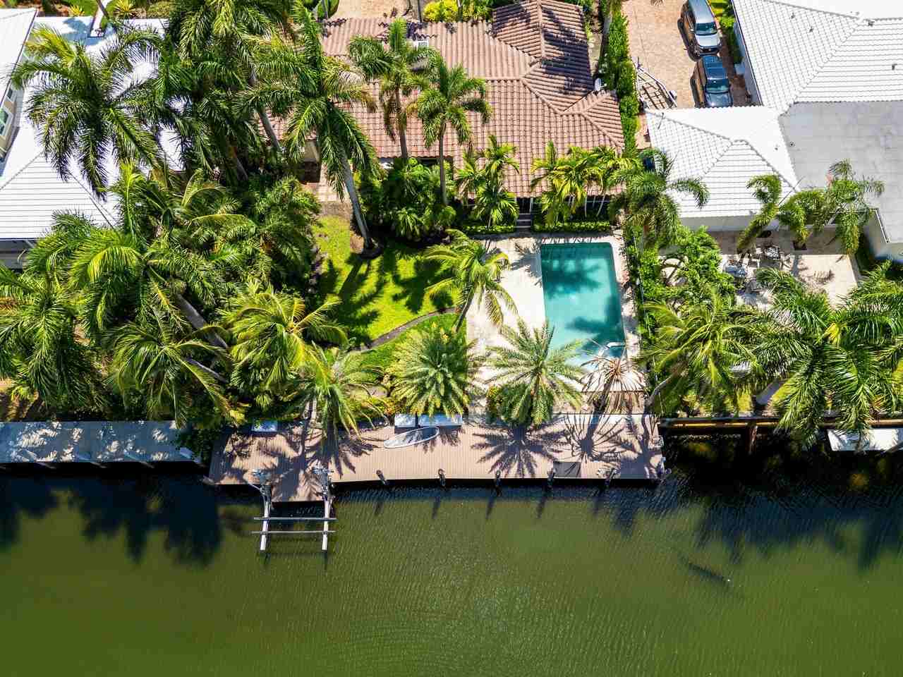 627 Solar Isle Dr - Photo 3 of 50