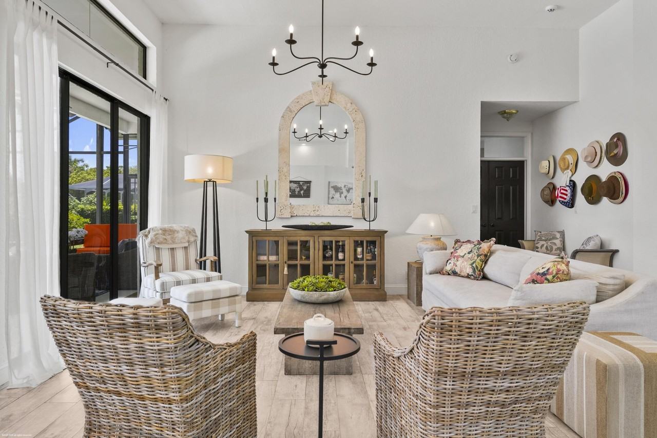 1902 S Club Dr - Photo 6 of 50