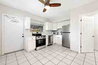 310 Ne 6th St #3 - Photo 1 of 1