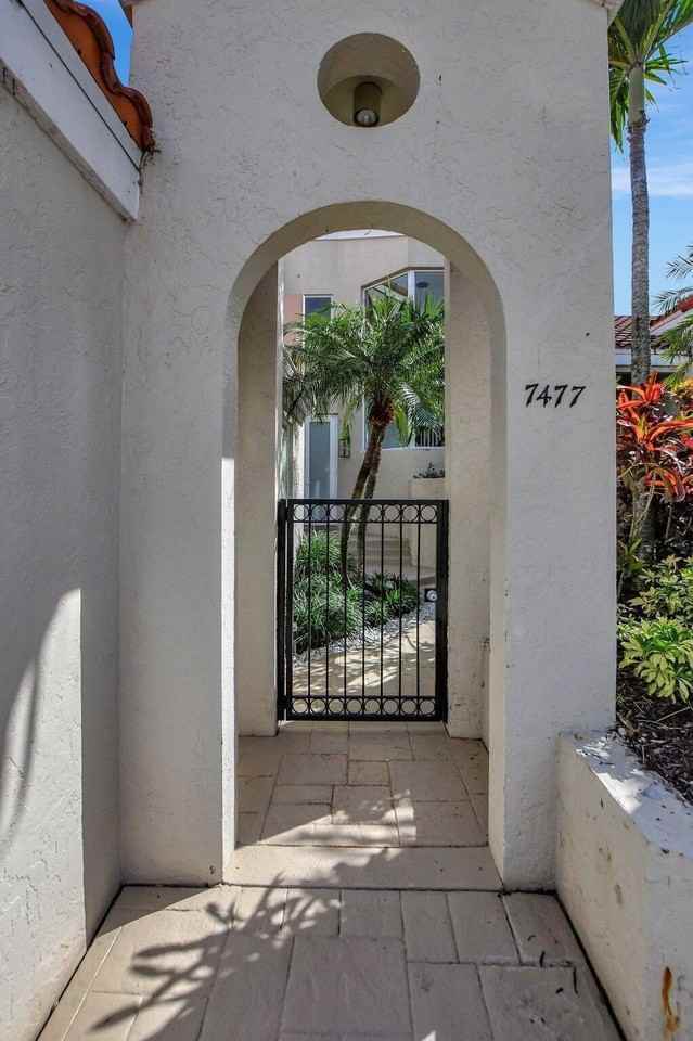 7477 Campo Florido - Photo 4 of 50