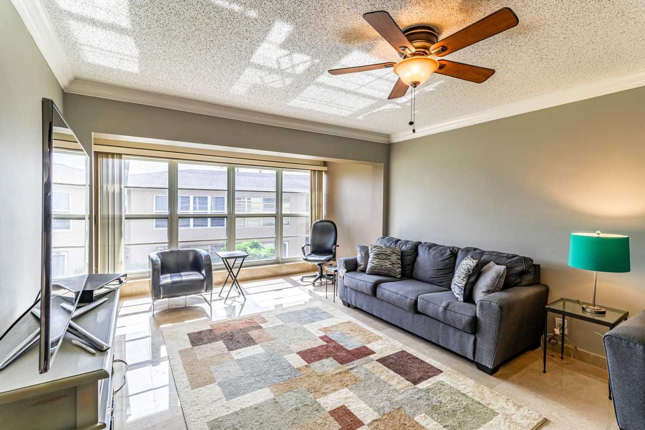 2460 Juniper Dr #201 - Photo 6 of 22