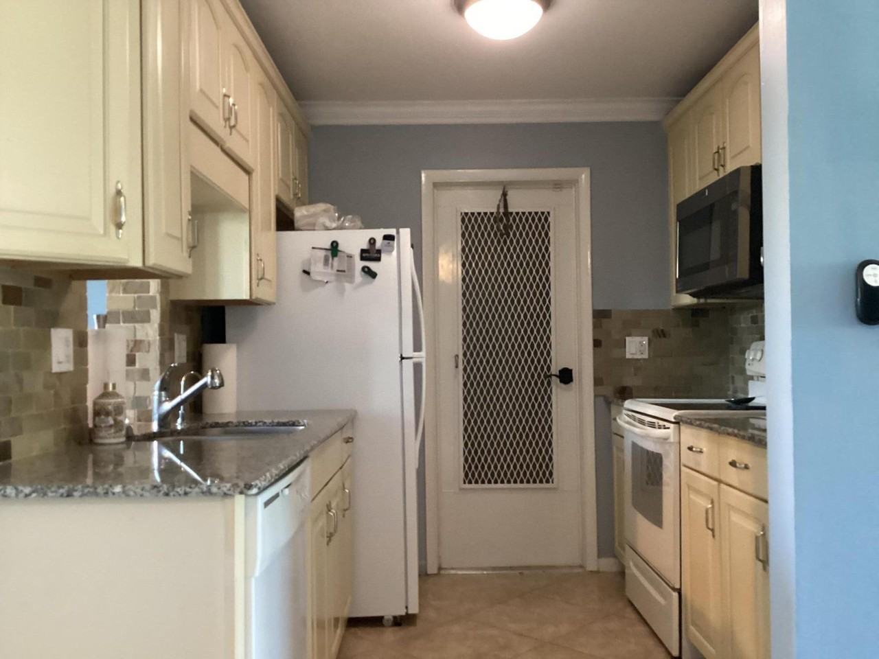606 Sw 15th St - Photo 5 of 27