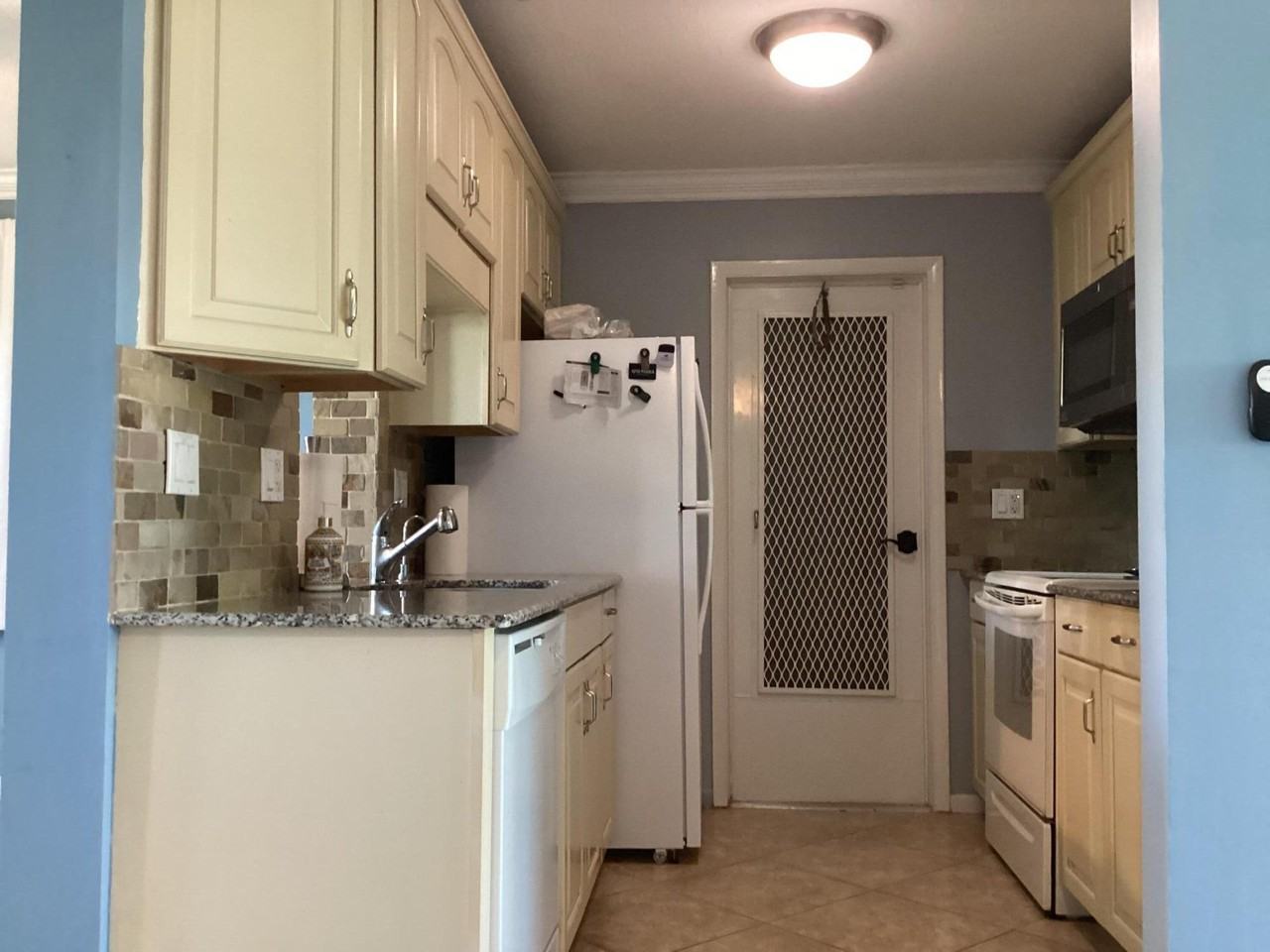 606 Sw 15th St - Photo 6 of 27