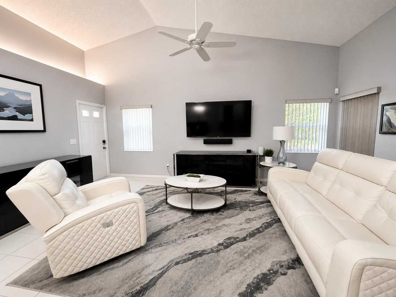 4214 Se Home Way - Photo 3 of 28