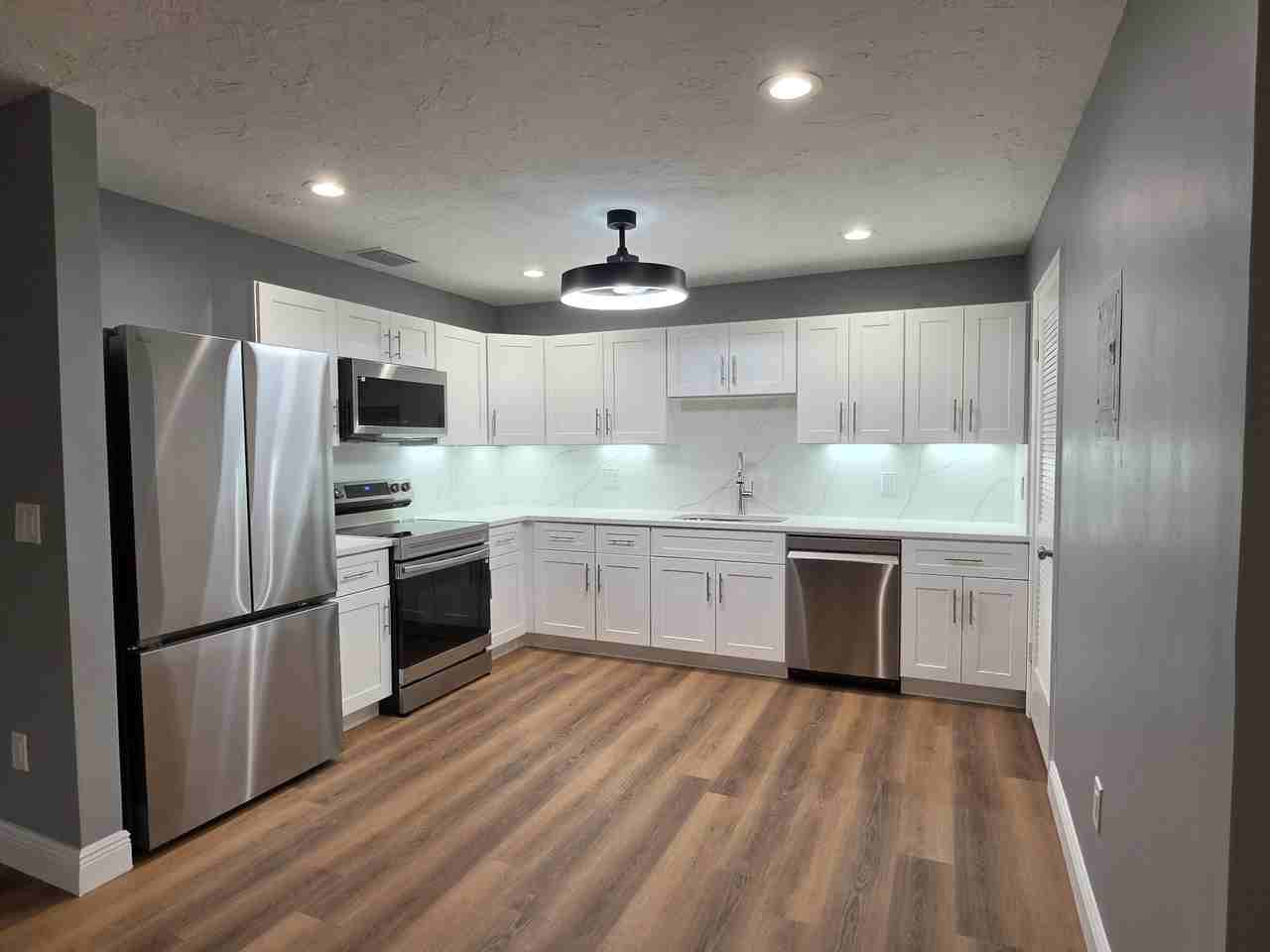 8092 Ambach Way - Photo 5 of 25