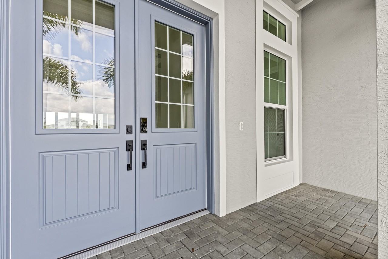 14976 Woodlot Ct - Photo 6 of 50