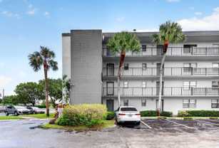 9440 Sw 8th St #401 - Photo 1 of 1