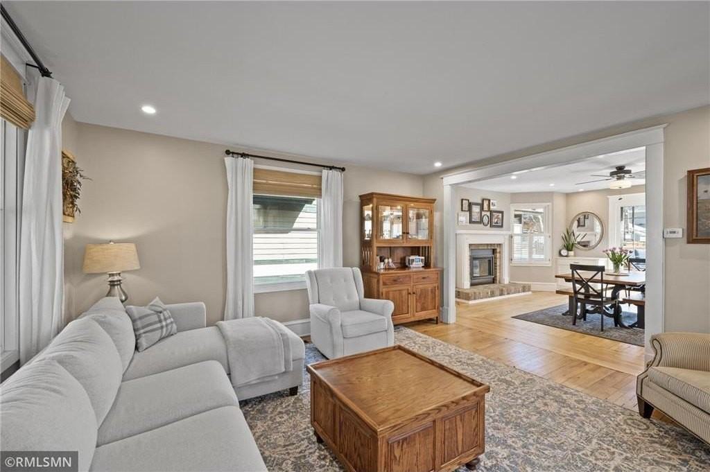 2168 1st St - Photo 4 of 12