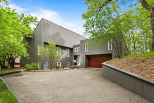 2925 Minnehaha Curv - Photo 1 of 1