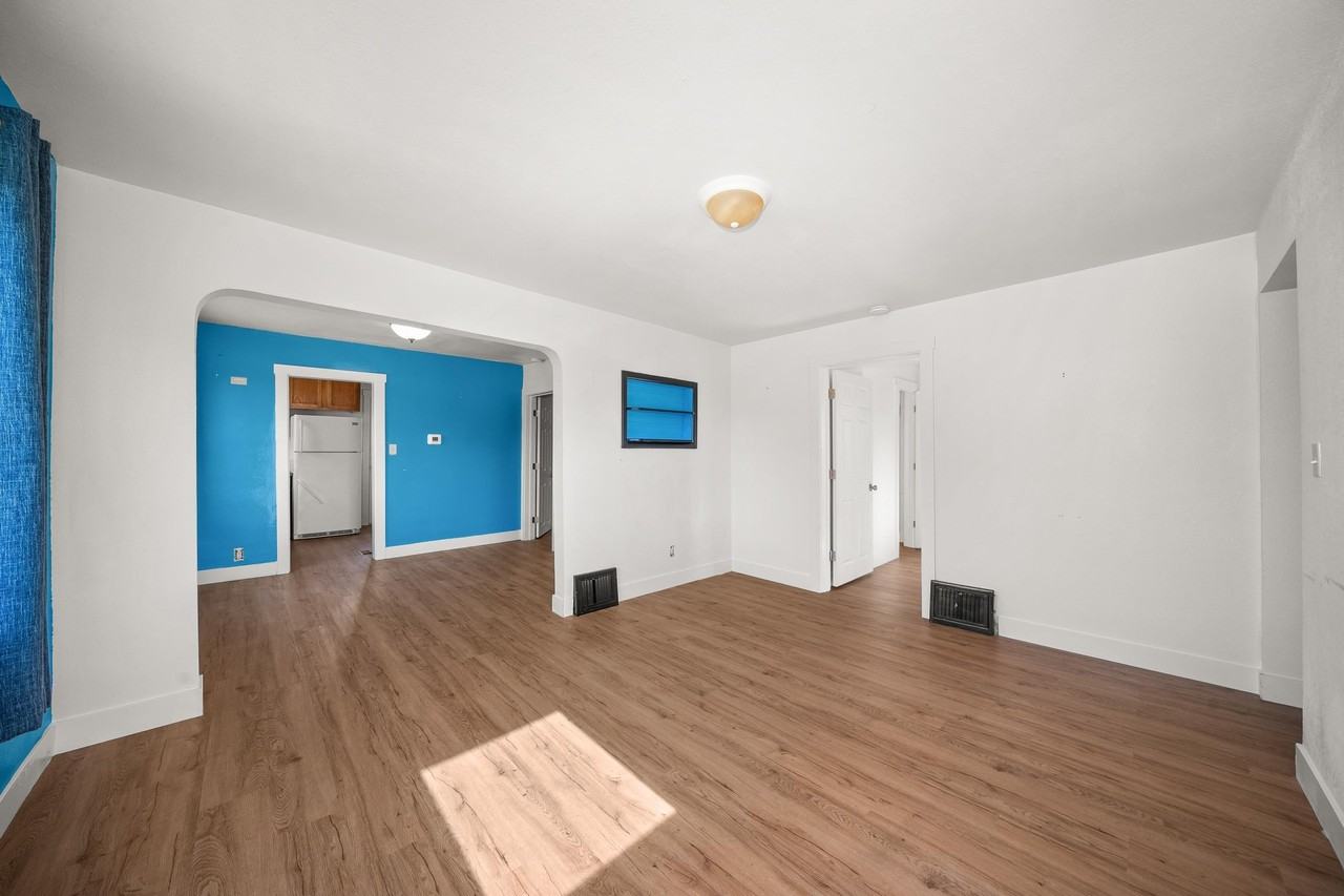 2228 N Morton St - Photo 2 of 14