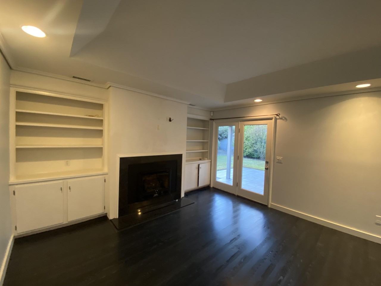 2218 Graystone Dr - Photo 3 of 16