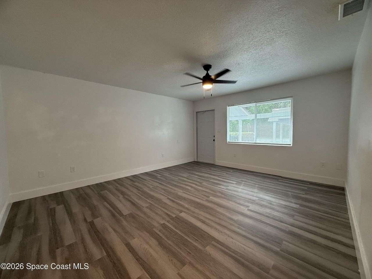 306 Palm Ave - Photo 6 of 21