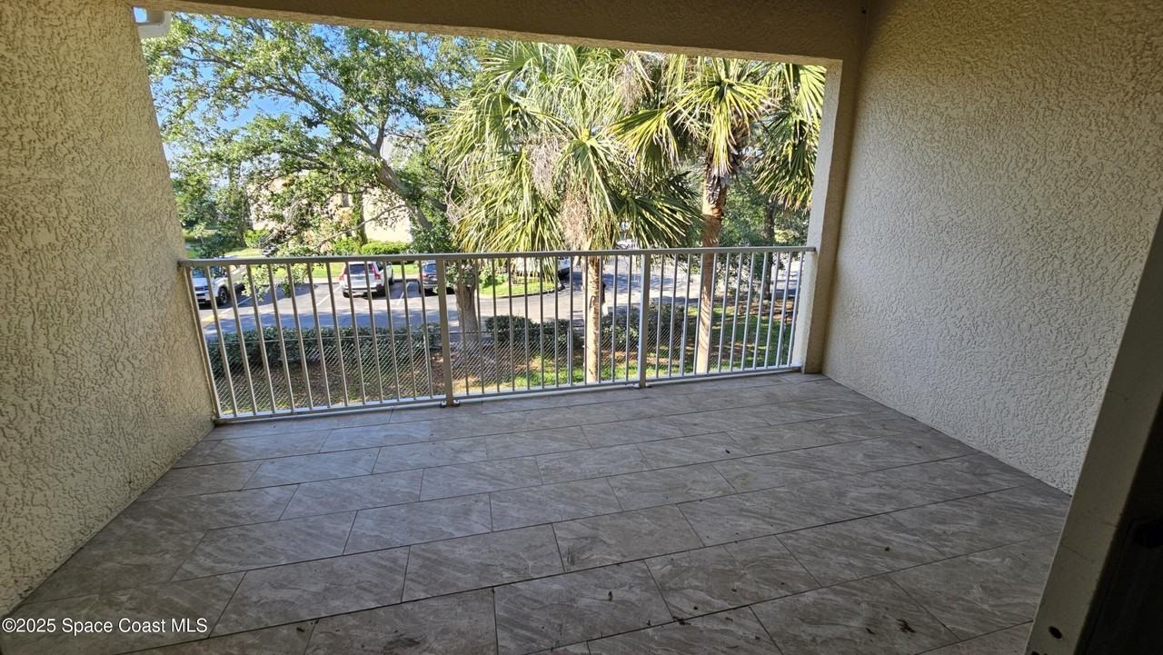 1020 Venetian Dr #202 - Photo 2 of 13