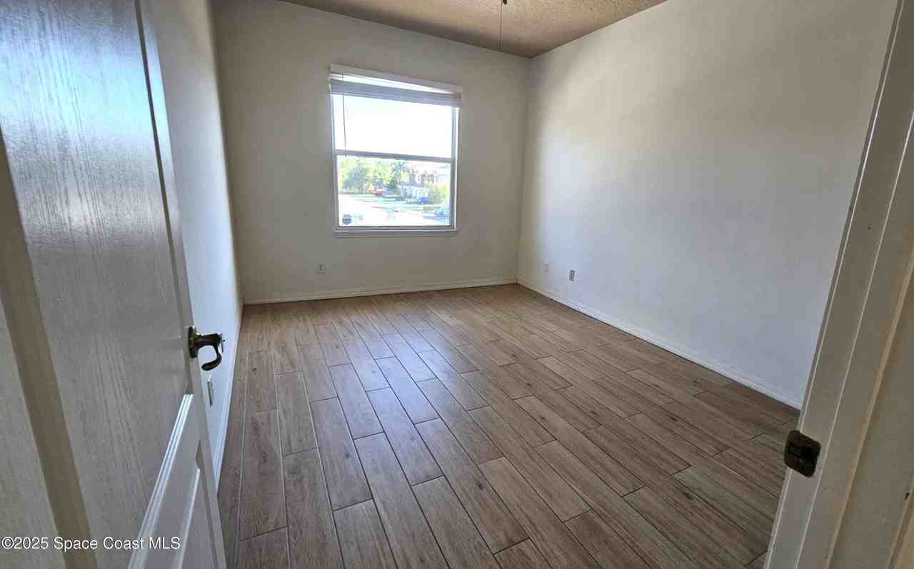 1020 Venetian Dr #202 - Photo 7 of 13