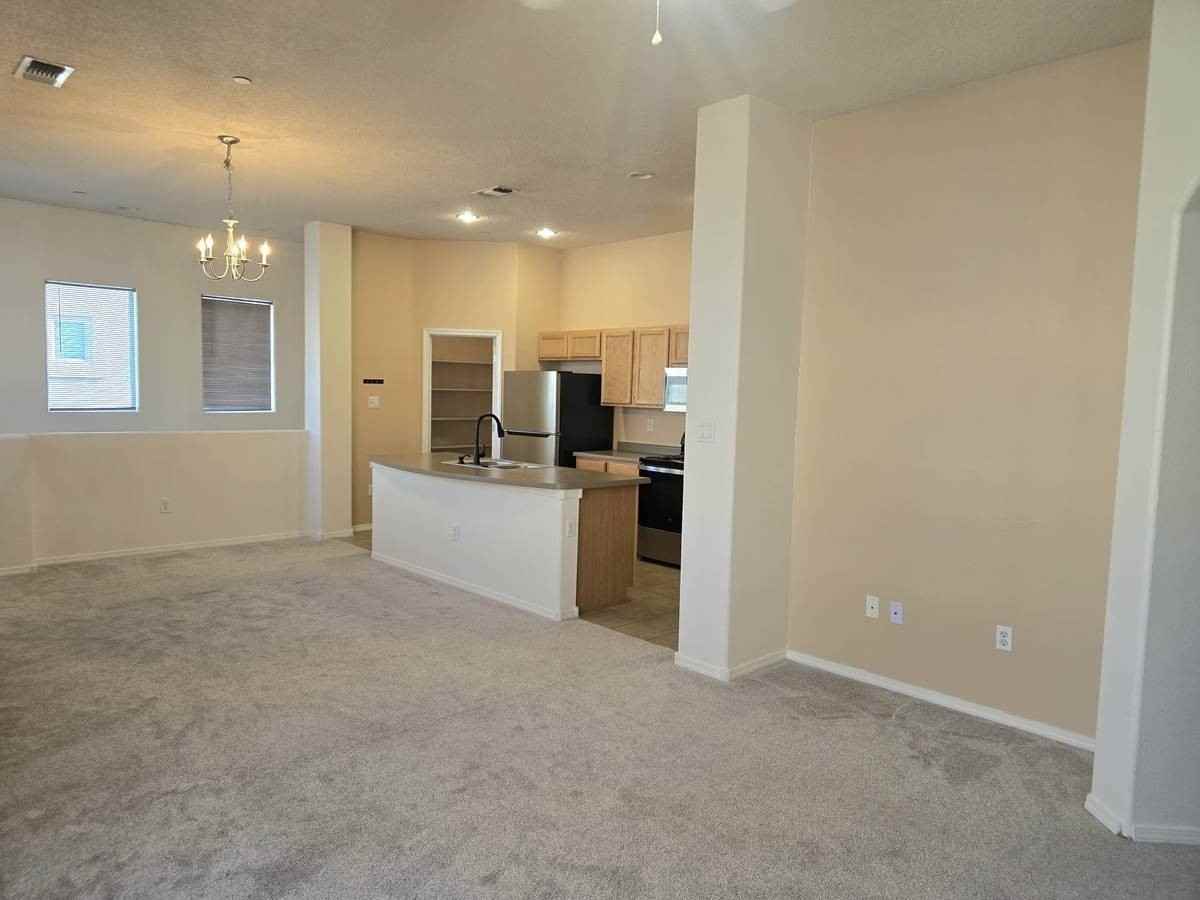 4524 Santa Elena St #C - Photo 6 of 19