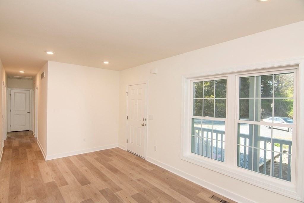 Tiller Ct - Photo 6 of 42