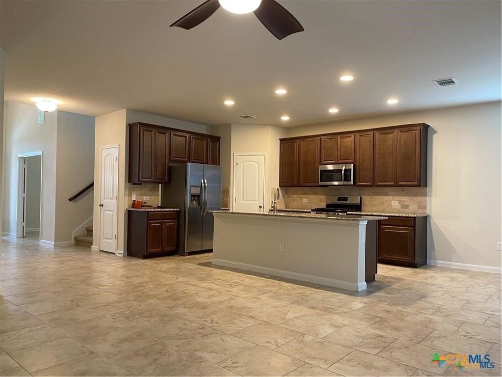 365 Orion Dr - Photo 3 of 22