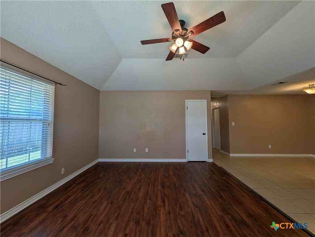 1644 W County Line Rd - Photo 4 of 44