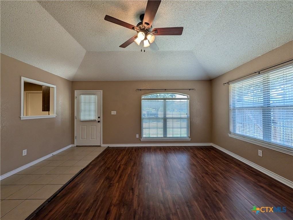 1644 W County Line Rd - Photo 7 of 44