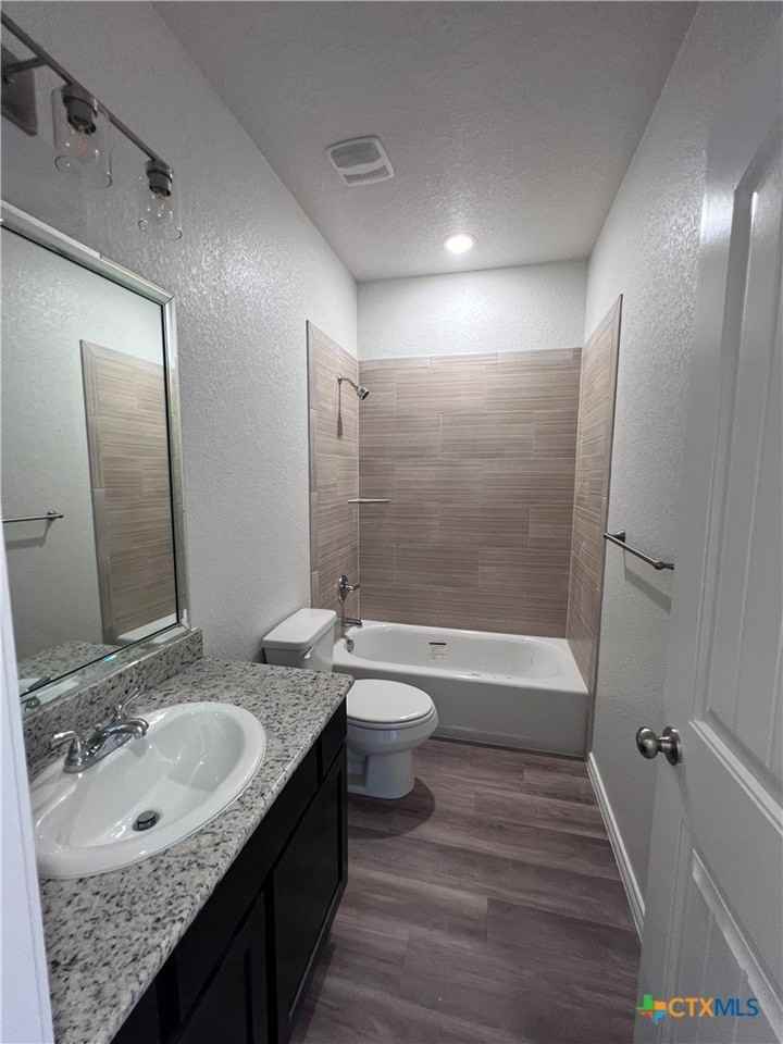 111 Levi Ct - Photo 6 of 9