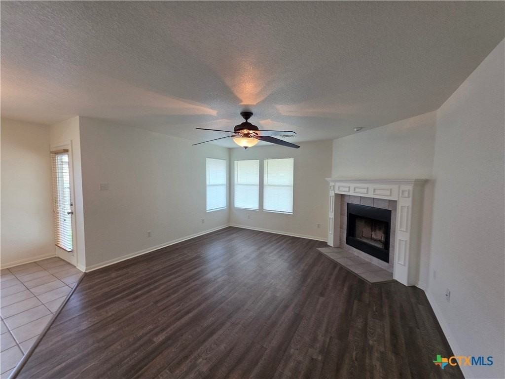 2402 Mikulec Dr - Photo 3 of 12