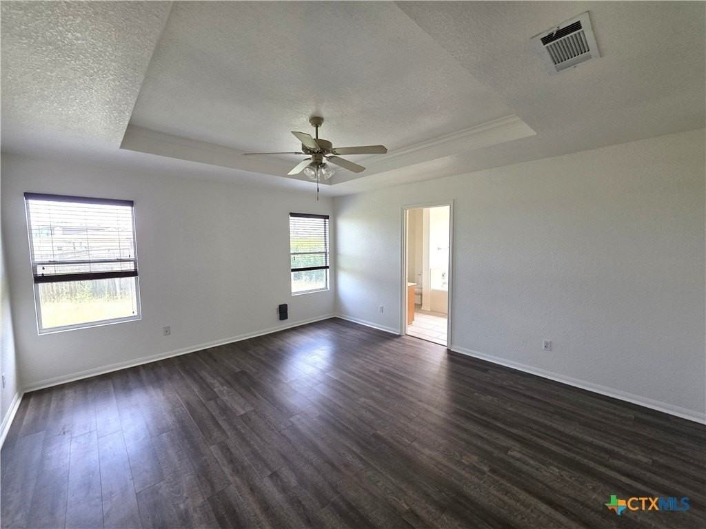 2402 Mikulec Dr - Photo 6 of 12