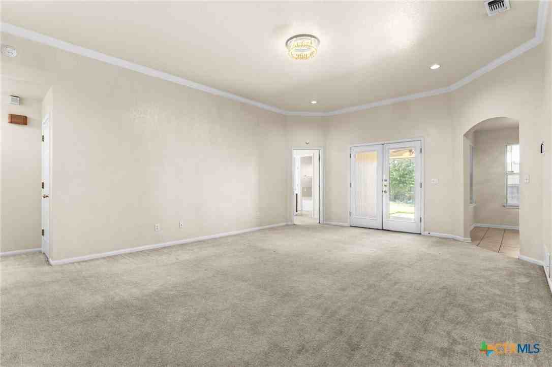 211 Sims Ridge Dr - Photo 2 of 16