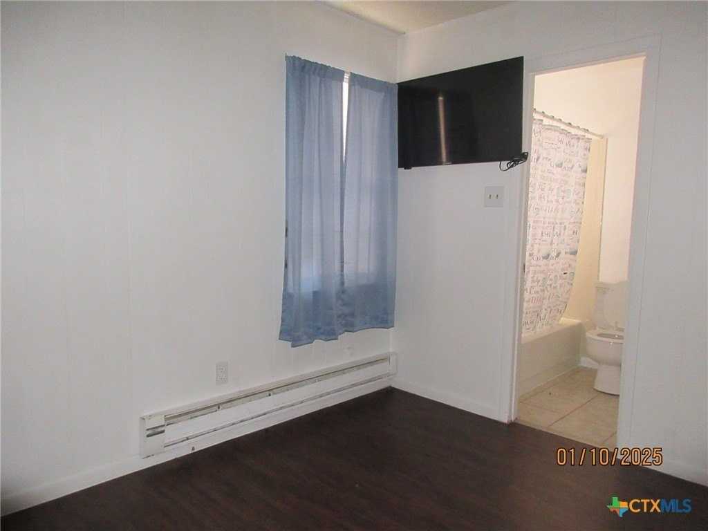 2904 Lake Rd - Photo 2 of 5