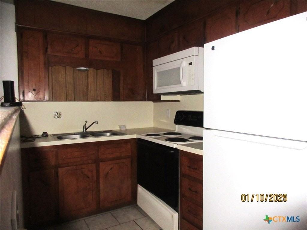 2904 Lake Rd - Photo 4 of 5