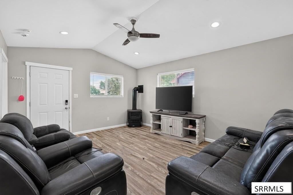268 Hill St - Photo 4 of 27