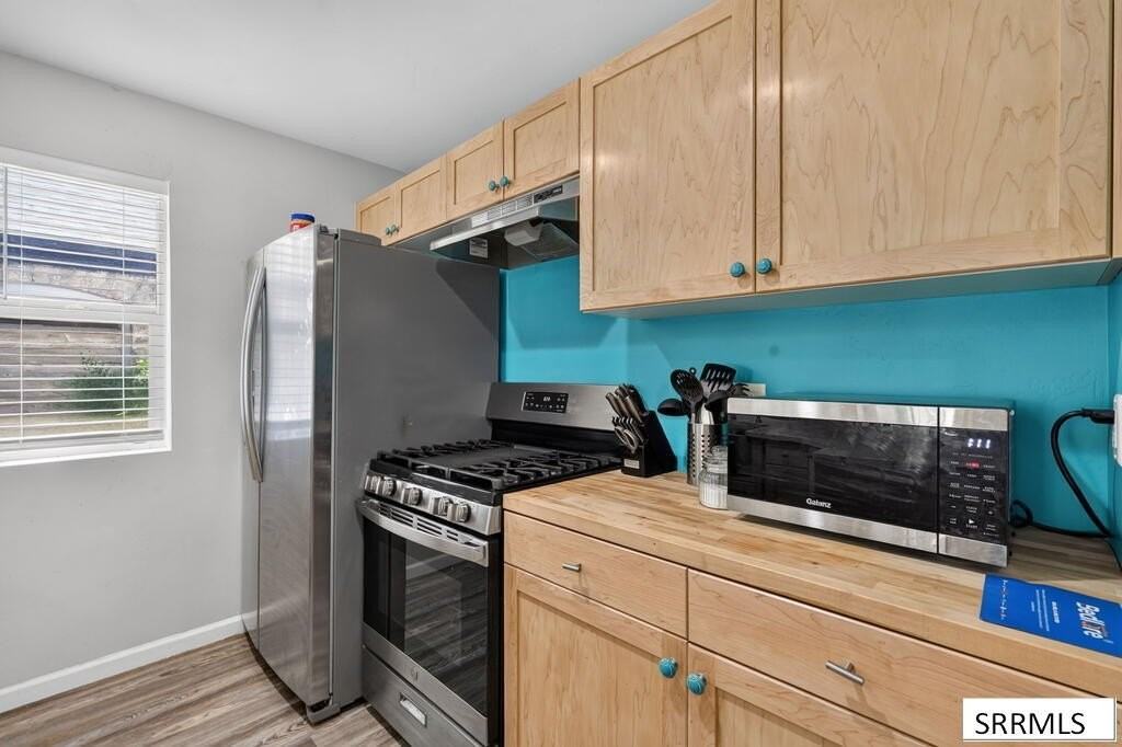 268 Hill St - Photo 5 of 27