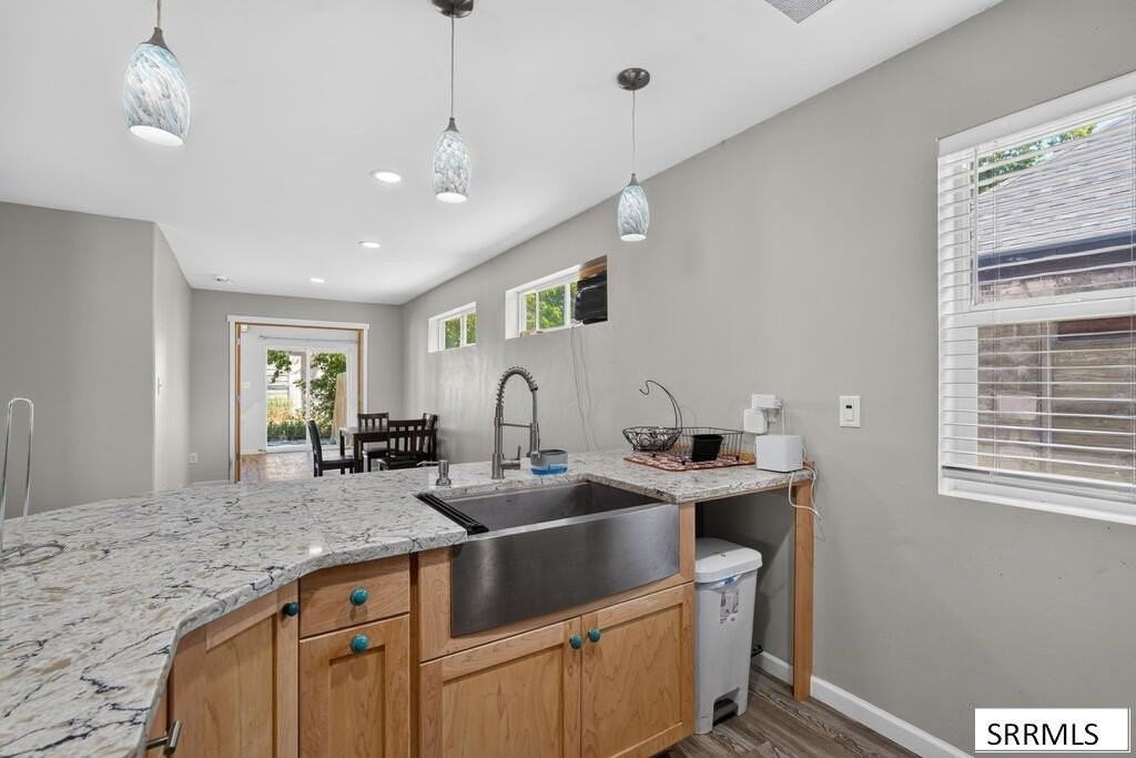 268 Hill St - Photo 6 of 27
