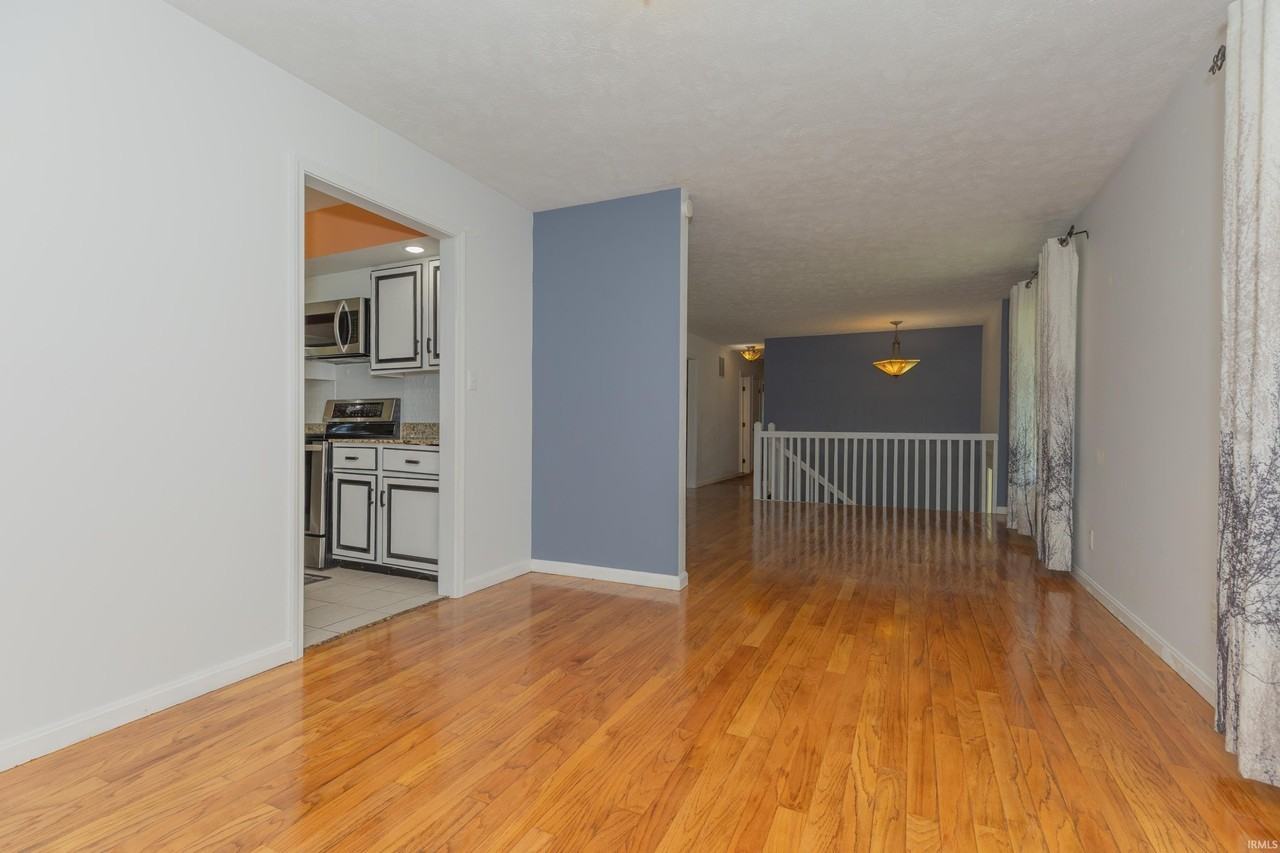 5122 Woodridge Dr - Photo 5 of 27