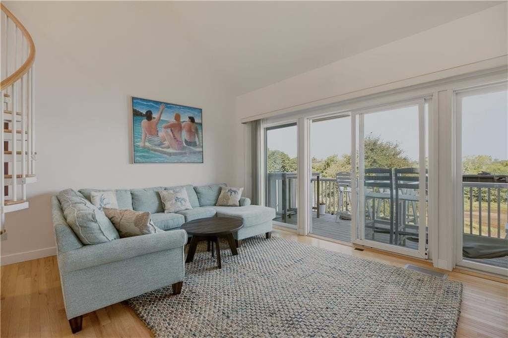 157 Harrison Ave #14 - Photo 7 of 29