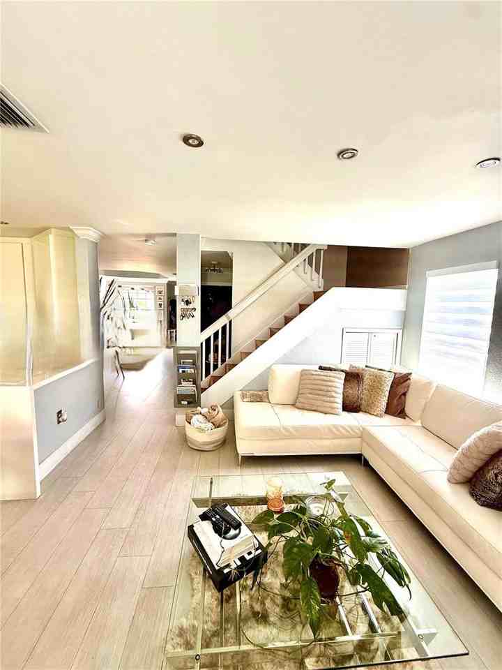 5042 Nw 114th Ct - Photo 3 of 8