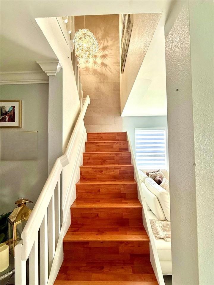 5042 Nw 114th Ct - Photo 7 of 8