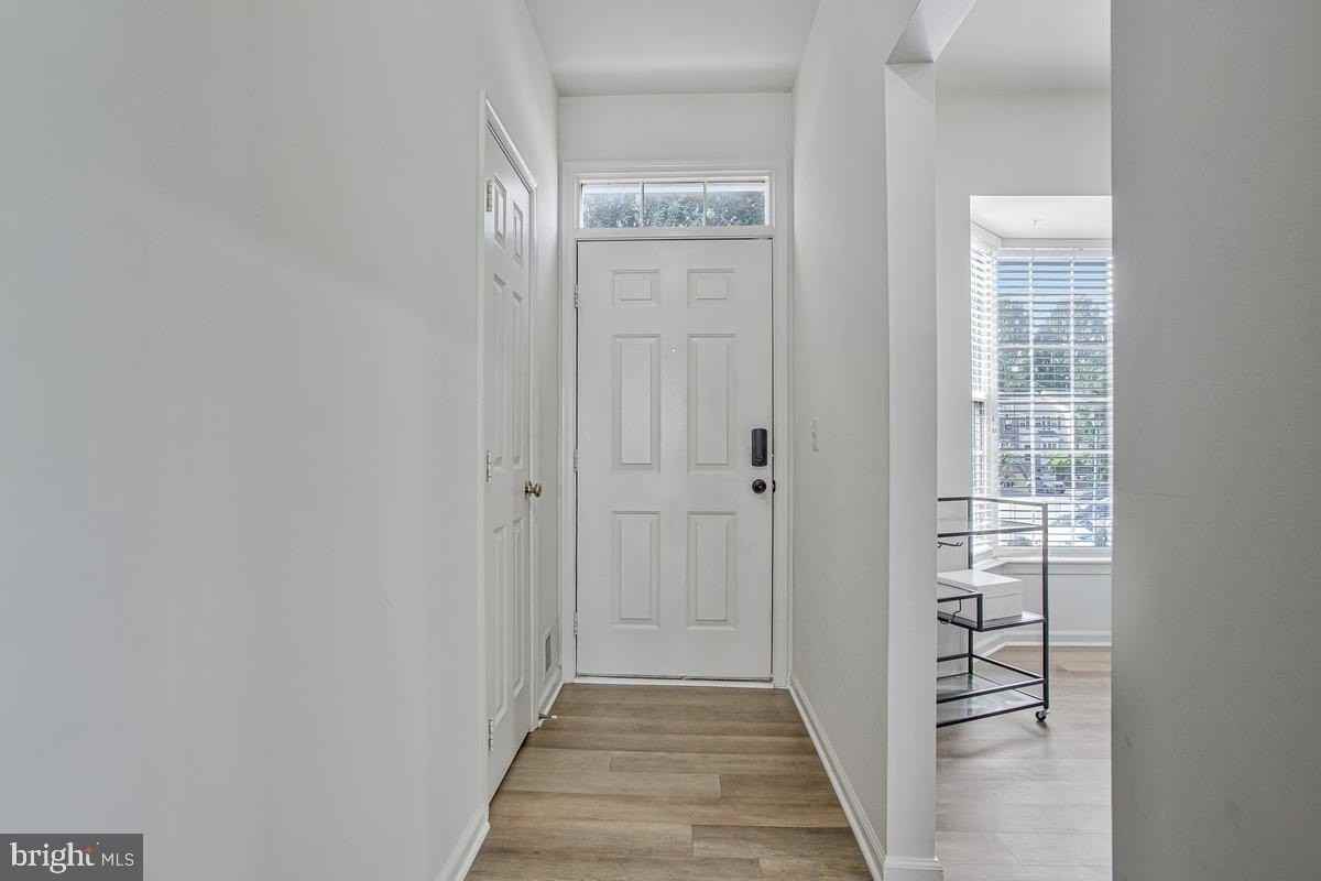 1210 Needham Ct - Photo 5 of 28
