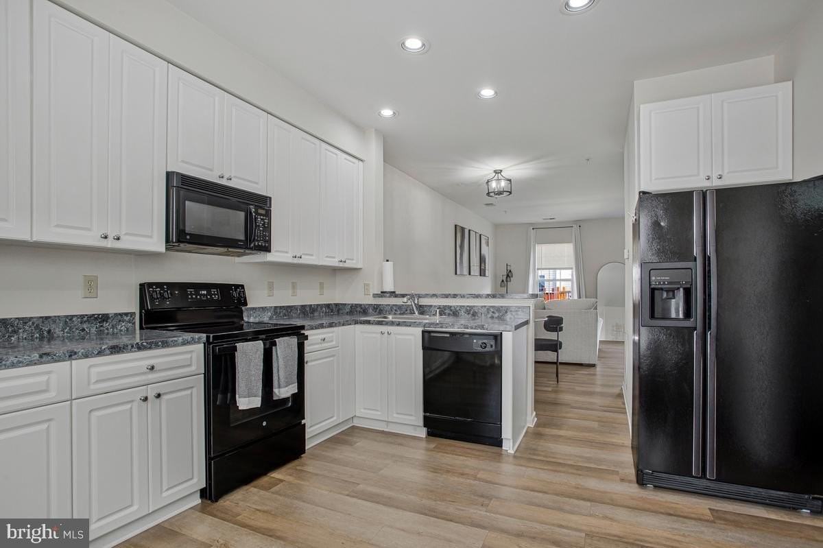 1210 Needham Ct - Photo 7 of 28