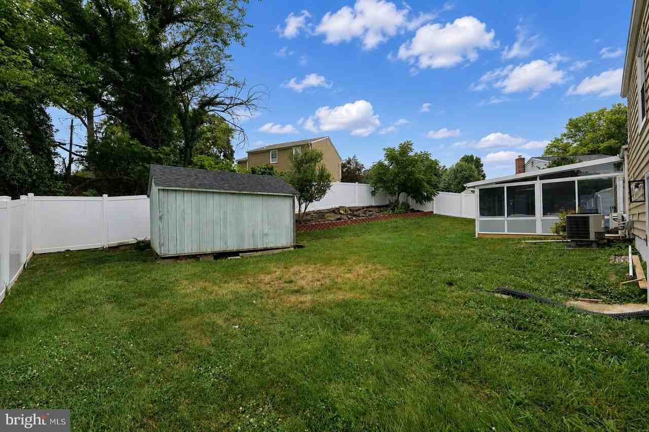 1414 King William Dr - Photo 5 of 34
