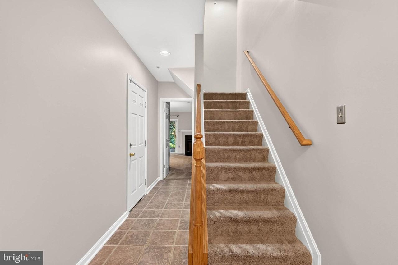 6311 Wind Rider Way - Photo 5 of 43