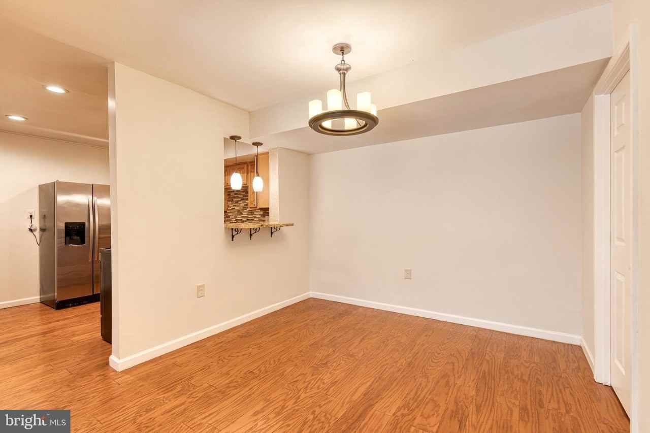 10564 Cross Fox Ln - Photo 6 of 22