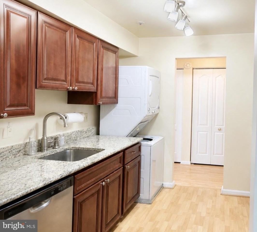 8605 Falls Run Rd #E - Photo 3 of 22