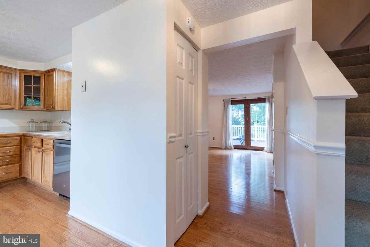 7510 Summer Blossom Ln - Photo 7 of 28