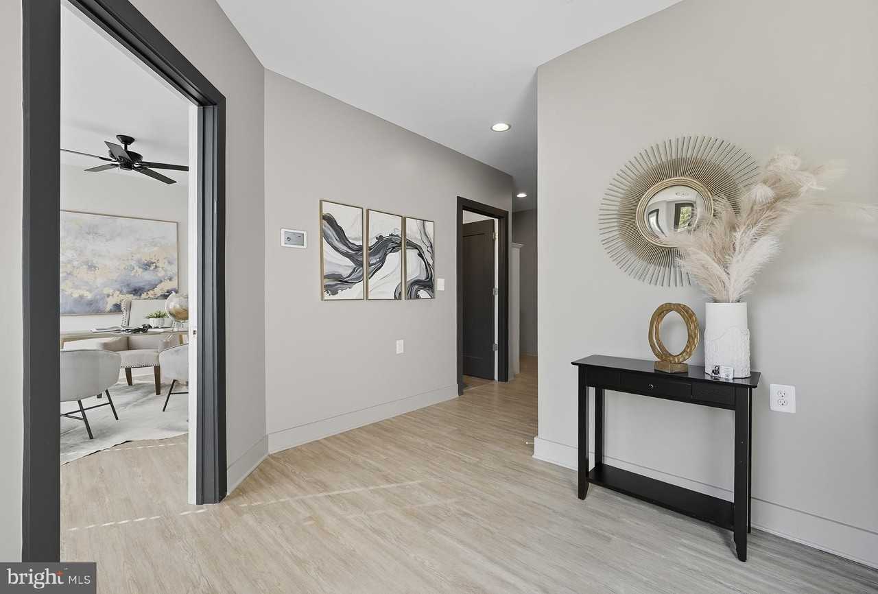 8215 River Rd - Photo 2 of 24