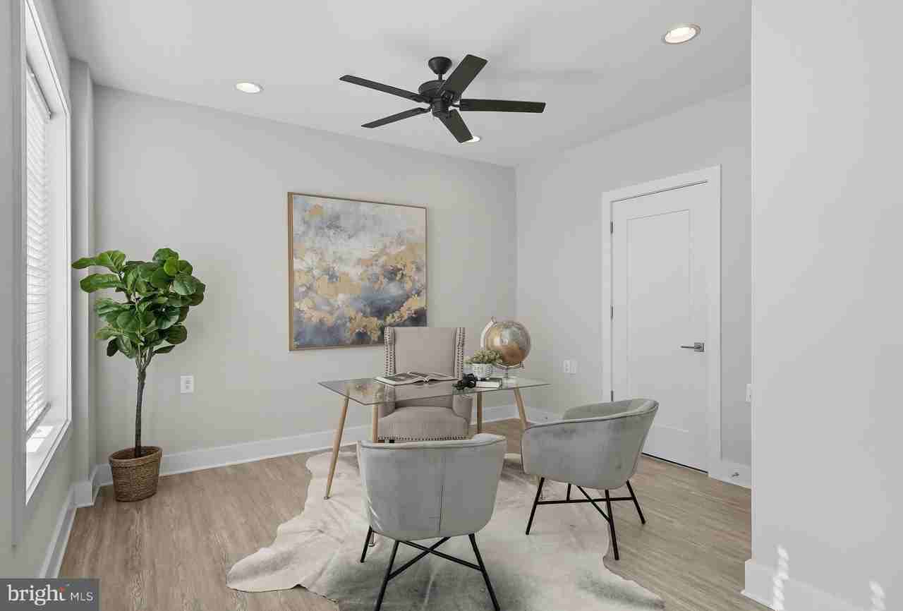 8215 River Rd - Photo 3 of 24
