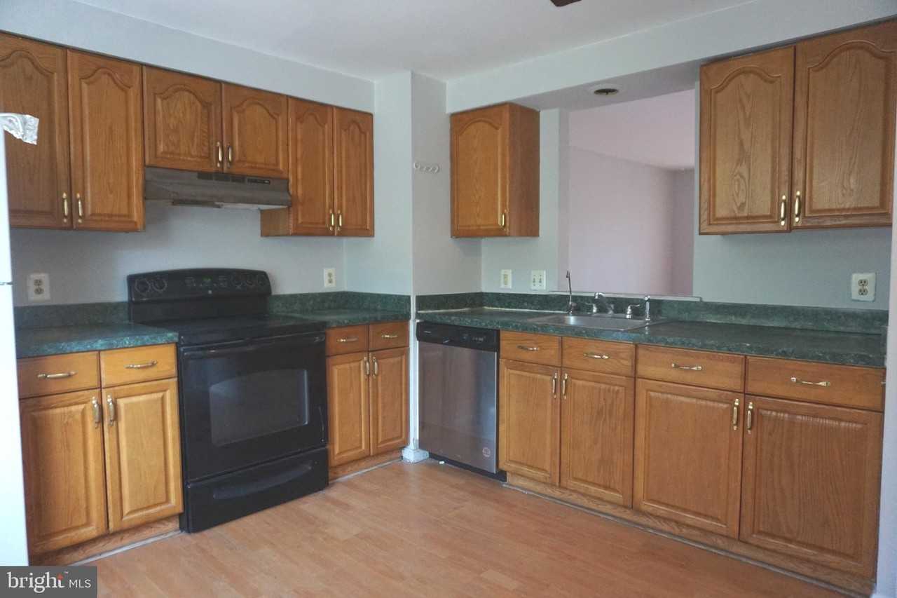 19 Shady Spring Pl - Photo 6 of 33